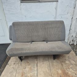 Ford Econoline Seats 3-4 avalible for pick FREE
