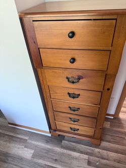 Queen bedroom set