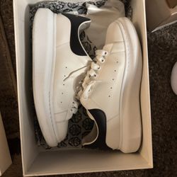 Alexander Mcqueens Size 9 Men