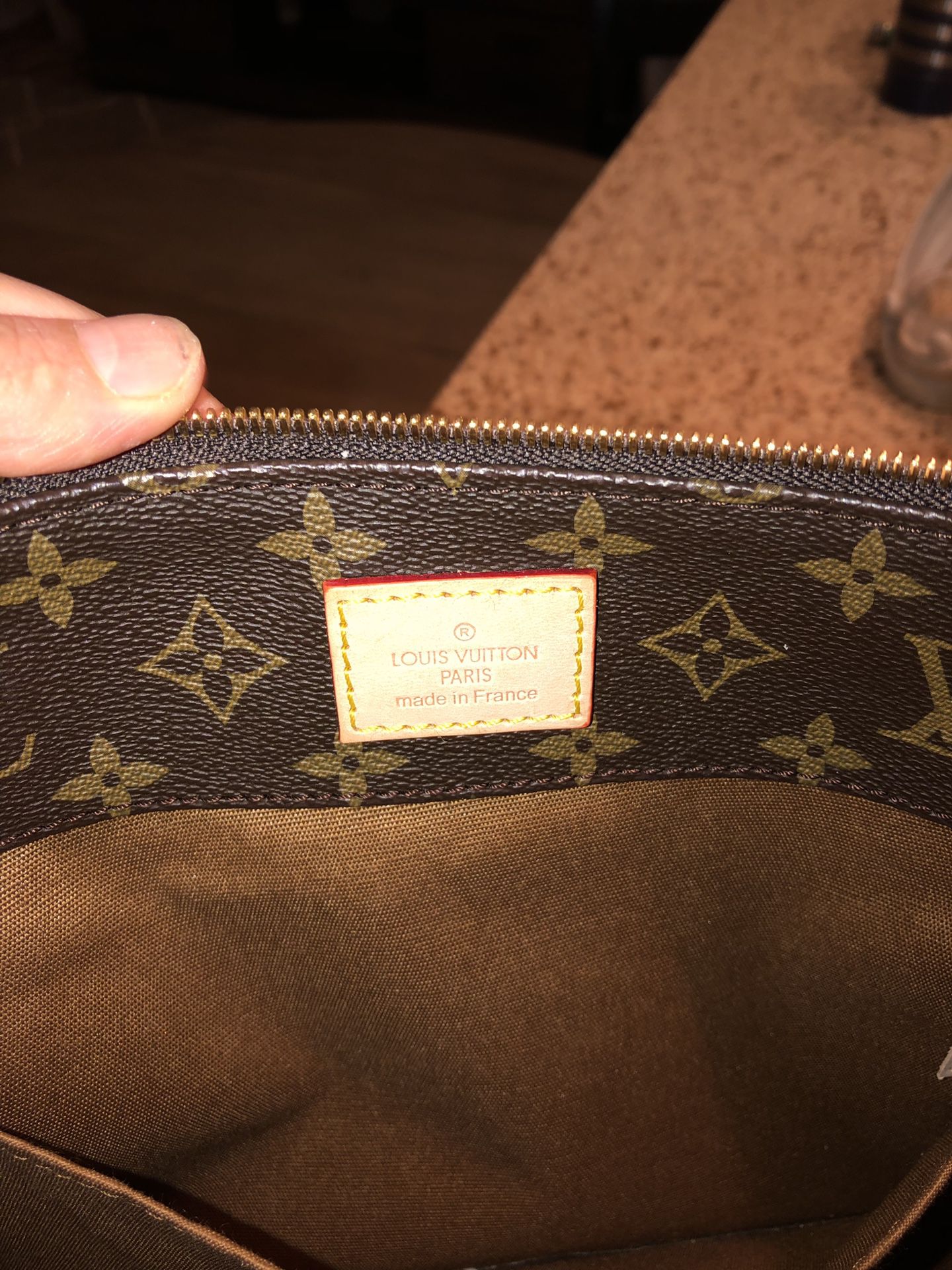 Louis Vuitton Handbag Used for Sale in Sully Station, VA - OfferUp