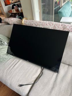 43” Hisense TV with Mount