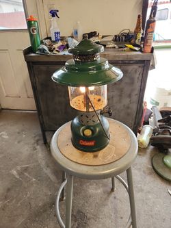 Vintage coleman lantern