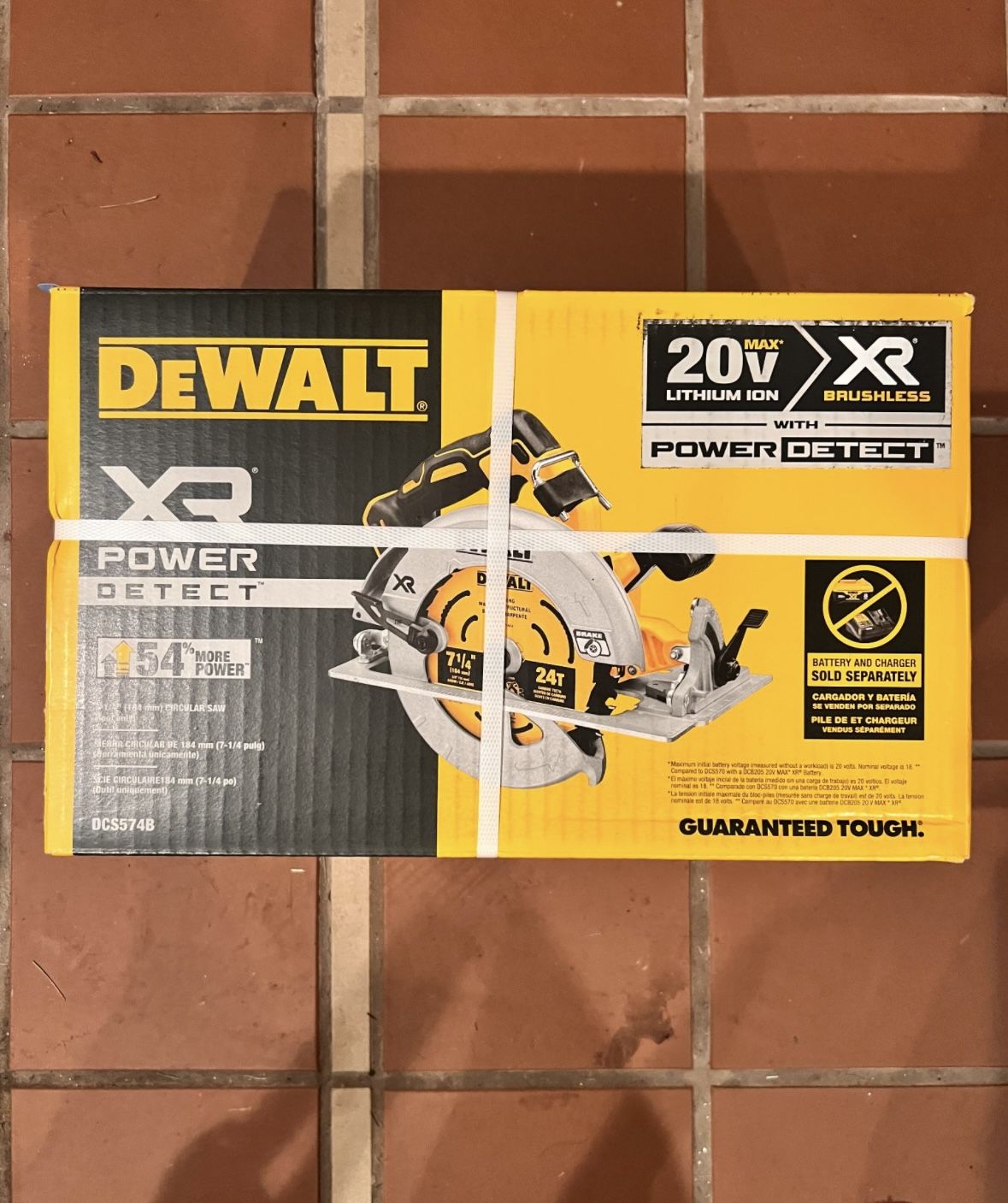 DEWALT XR Power Detect 20-volt Max 7-1/4-in Cordless Circular Saw
