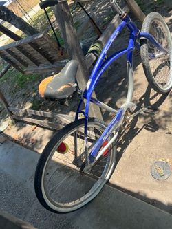 Schwinn Beach Cruiser 26"