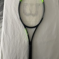 Wilson Blade 98 Tennis Racket