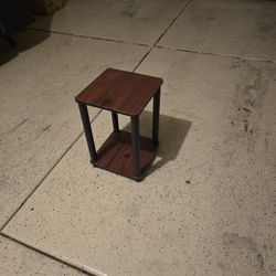 Turinno-n-tube End Table