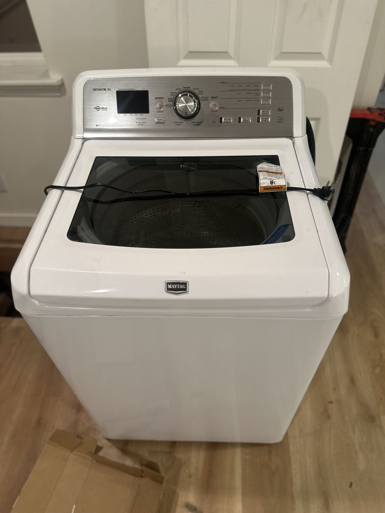 Maytag Washer/dryer.