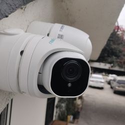 Security Cameras ⭐⭐⭐⭐⭐
