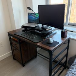 Modern Office Desk with Rollable Filing Cabinet