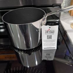 All Clad Non Stick 2 Quart Sauce Pan With Cover (Some Finish Coming Off/No Dents)