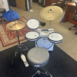 Toca kickbox Pro suitcase drum kit