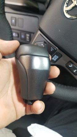 2020 toyota tacoma trd 4x4 shift knob