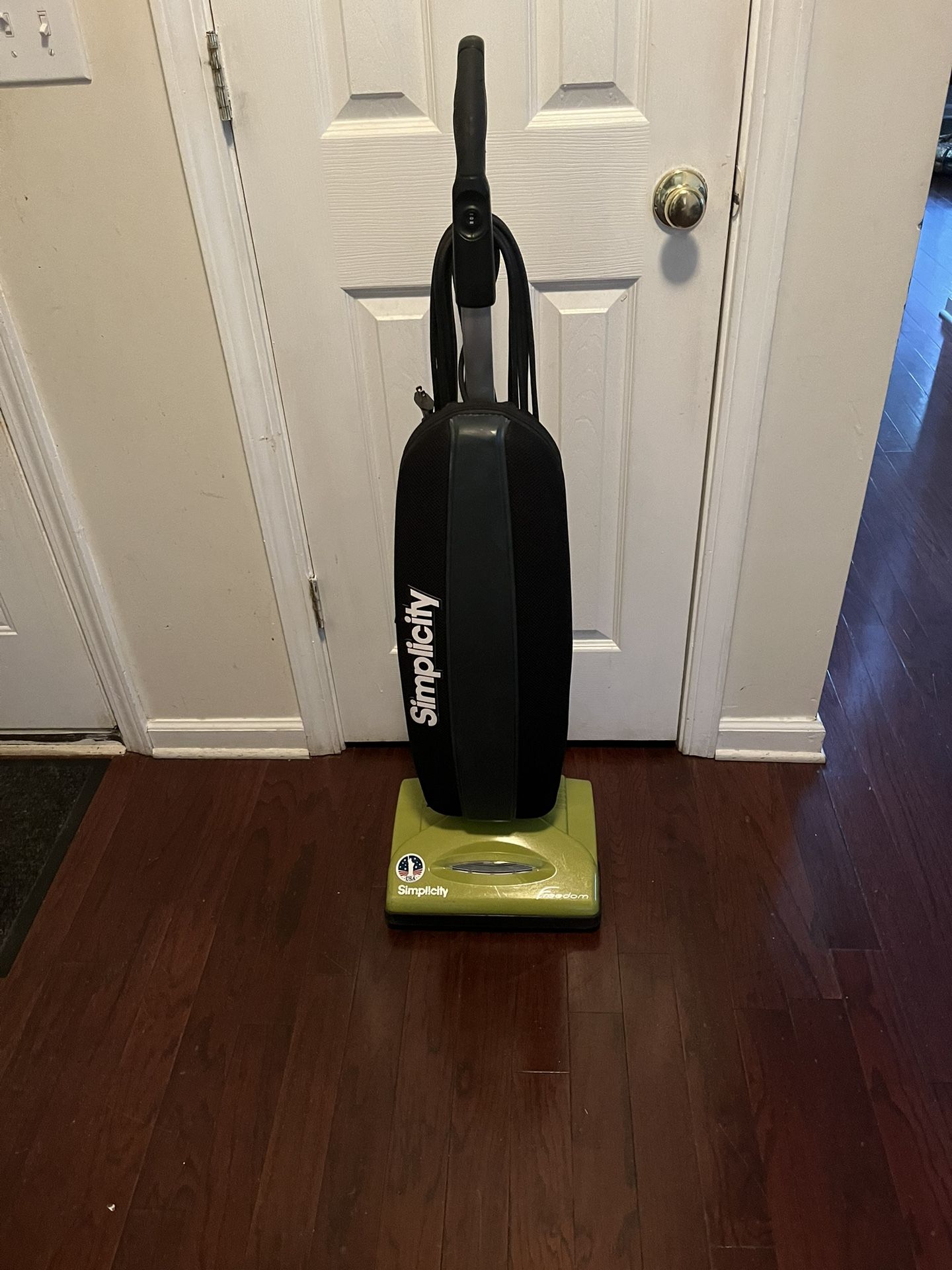 Simplicity Freedom Vacuum Cleaner 