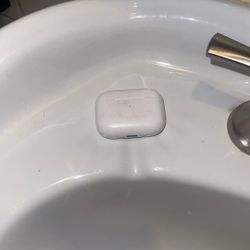 AirPods Pro 2 – Great Condition (No Box)