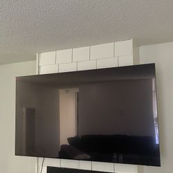 📺 Samsung 77” OLED 4K Smart TV (S89C) – Home Theater Ready!