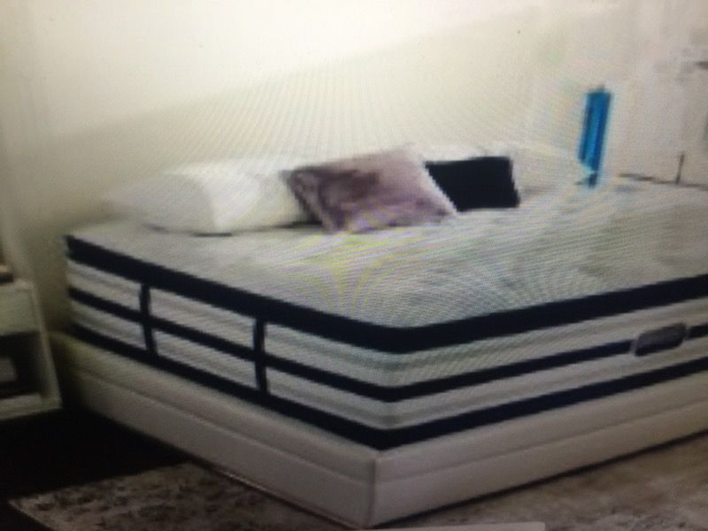 King Simmons beauty rest pillow top mattress and box springs that. $350. New Fourth of July deal