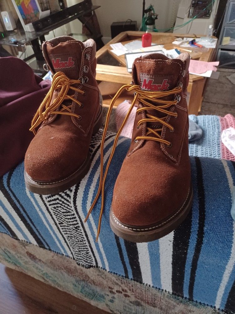 Mack Bulldog Work Boots