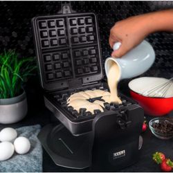Brand New Waffle Maker 🧇 