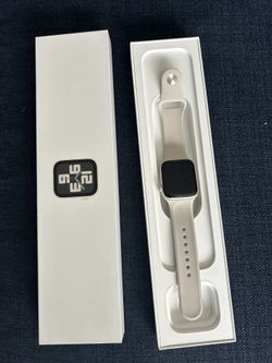 Never Used Apple Watch SE