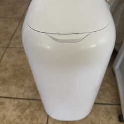Diaper Genie Classic Diaper Pail
