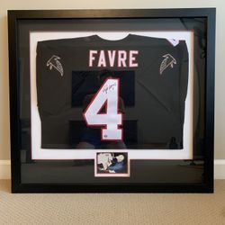 Signed Brett Favre Jersey with Certificate Of Auth