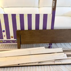 Free Bed Frame (no mattress)