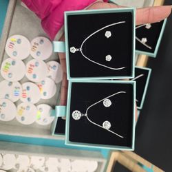 Natural Colombian Emerald Set  Sterling Silver