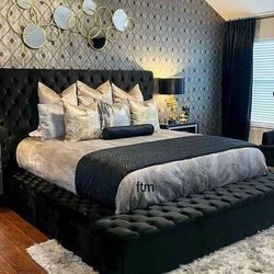 Black Velvet Storage Queen Platform Bed Frame Cama// King Size Available// Mattress Sold Separately,  Financing Options 