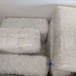 Size 2 Diapers (135 Count)