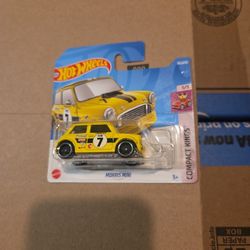 Hot Wheels Treasure Hunt  MORRIS MINI