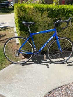 JAMIS blue road bike