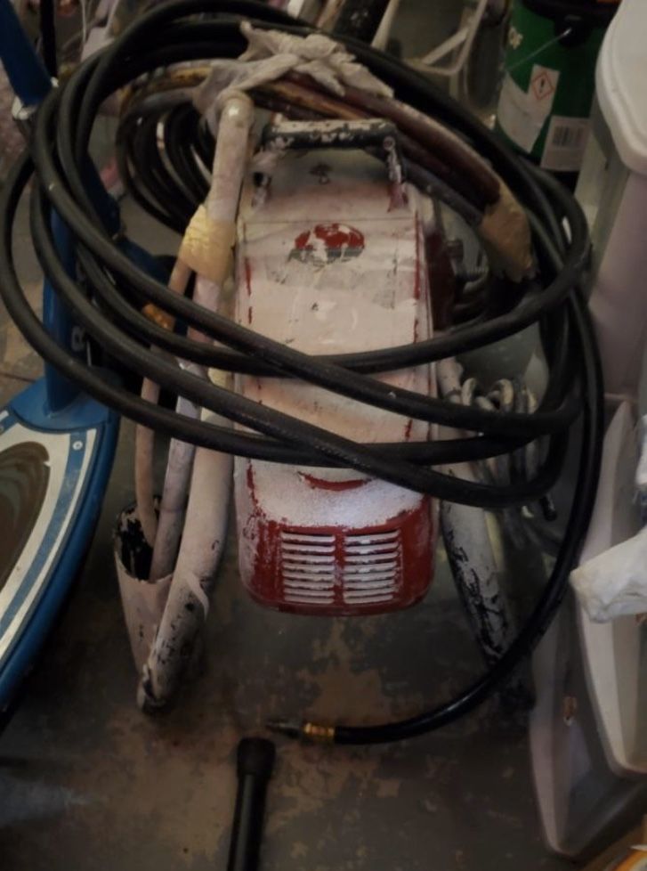 Máquina para explayar titán 440