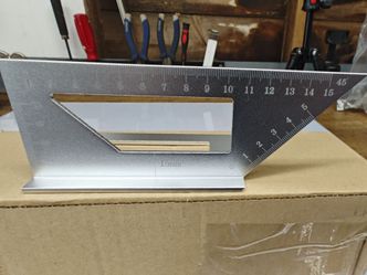 New stud angle square