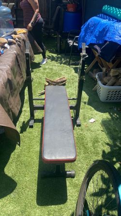 Weight bench