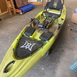 Perception Pescador Pilot 12 Pedal Drive Fishing Kayak