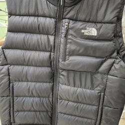 North Face Vest Size Large