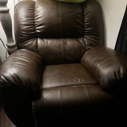  Lazy boy Chair 