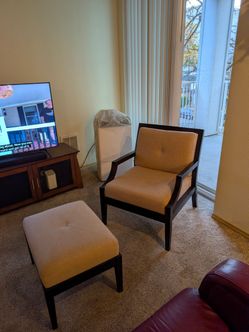 Accent Chair with Ottoman Set