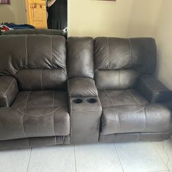 Ashly Firniture Recliners 