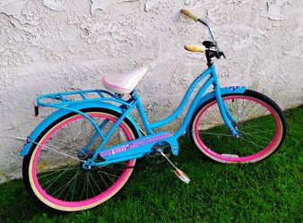 Women's classic Schwinn Baywood 24" Beach Cruiser bike bicicleta