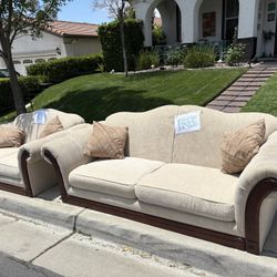 Free Sofa Set