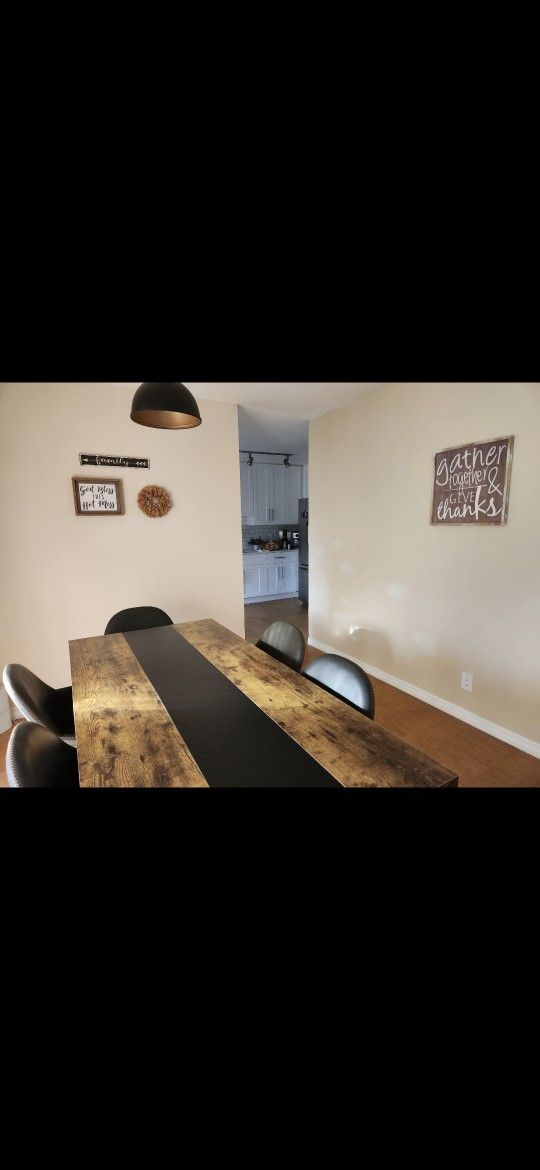 Dining Table Set 