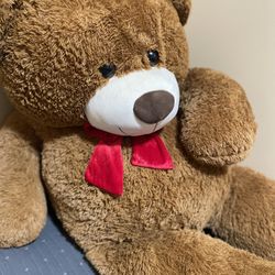 Giant Teddy Bear 