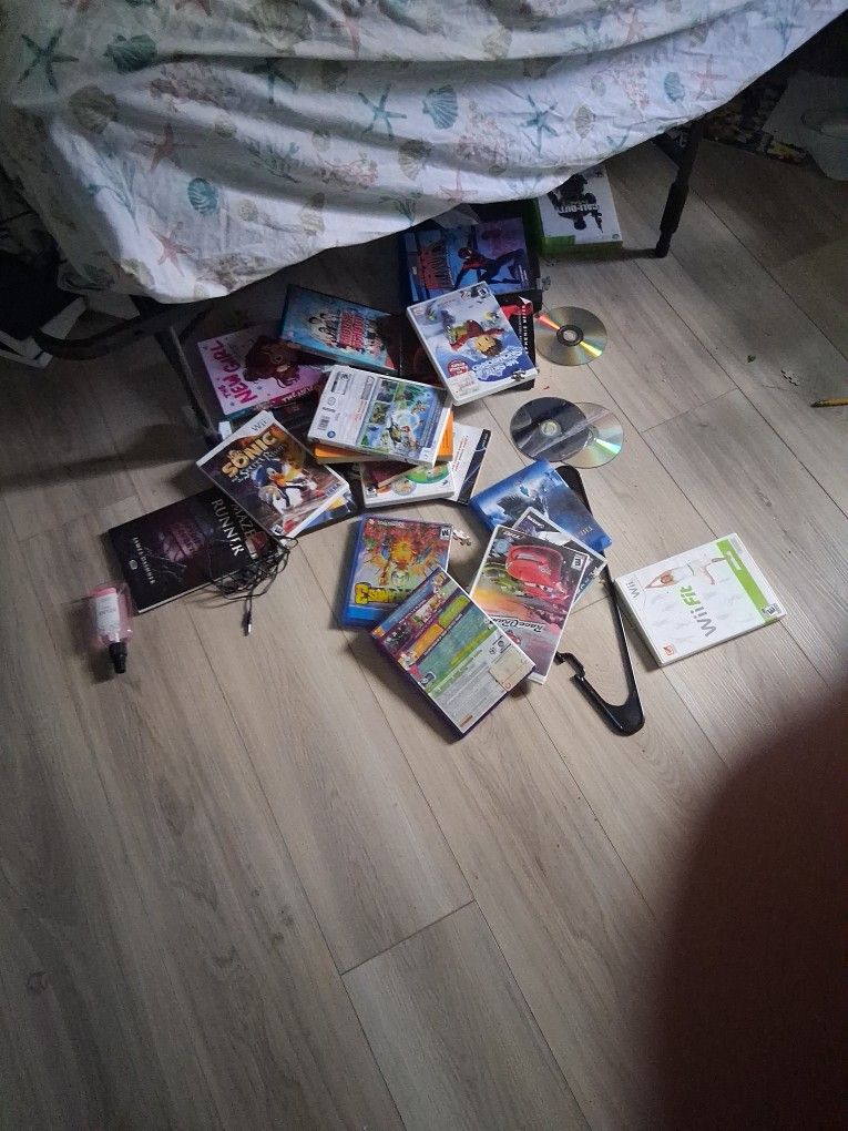 Books And Videogames For 30 Dollars All This