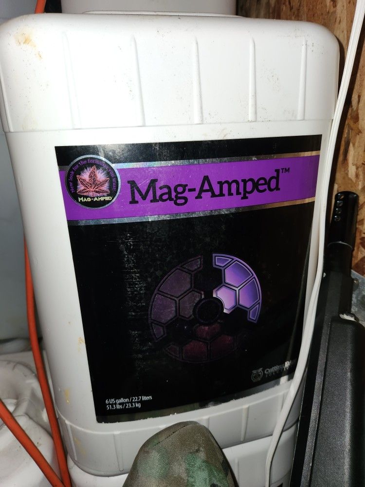 CES Mag Amped Fertilizer