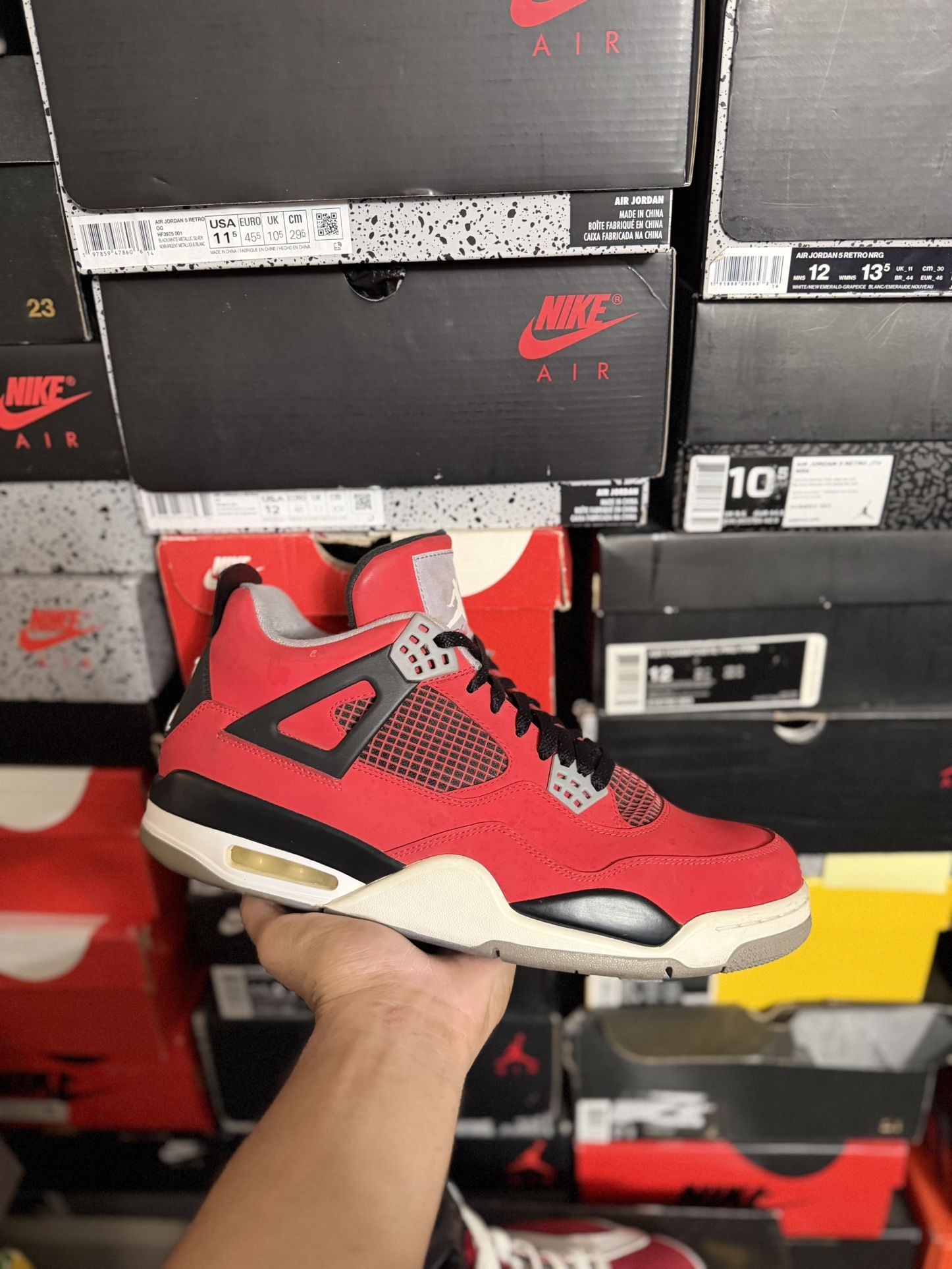 Jordan Toro Bravo 4s size 12 USED But Clean