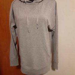 Women's Long Sleeve Hoodie with Pockets Size 4/6