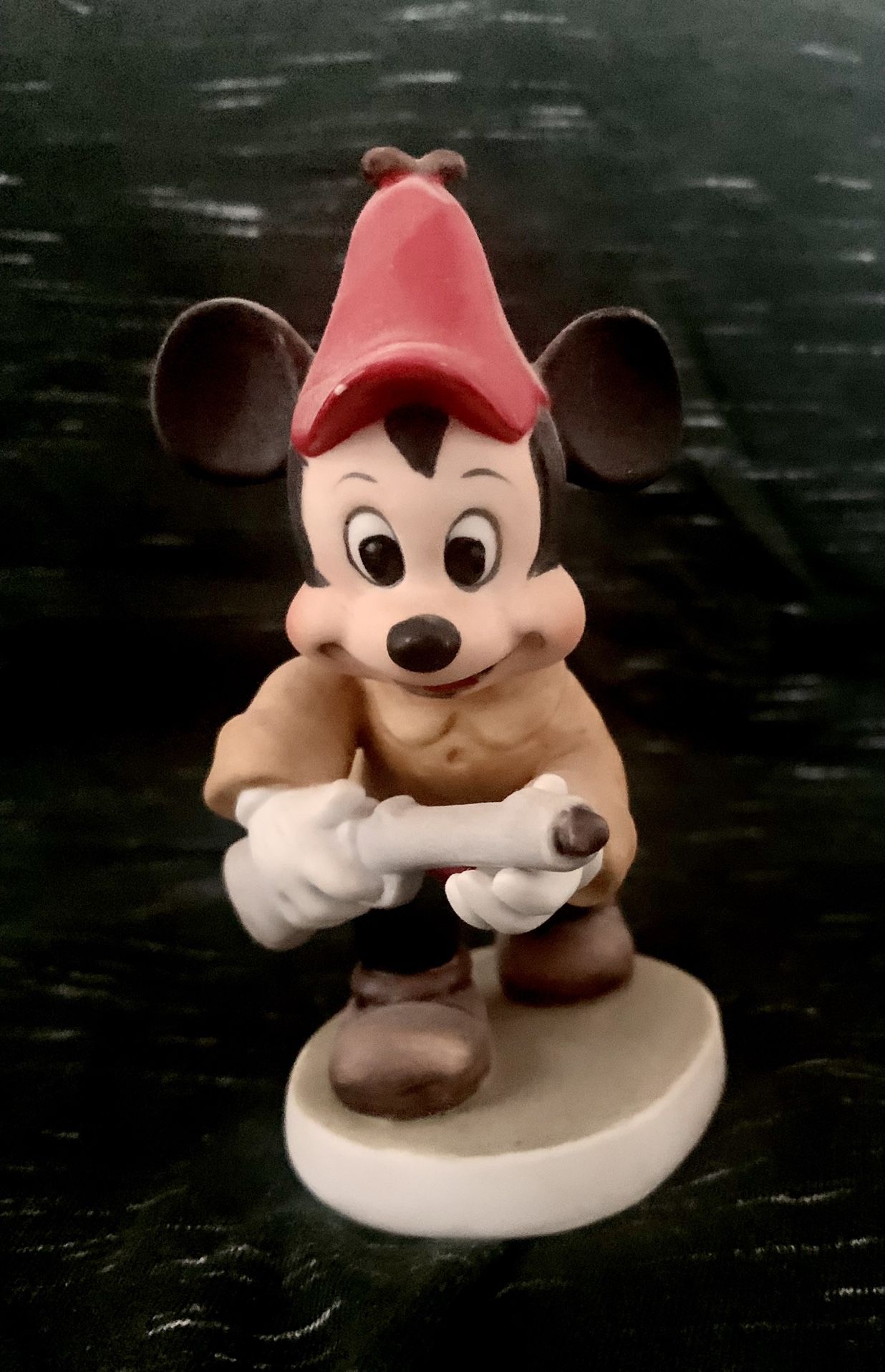 Vintage Walt Disney productions Mickey Hunting Ceramic Figure