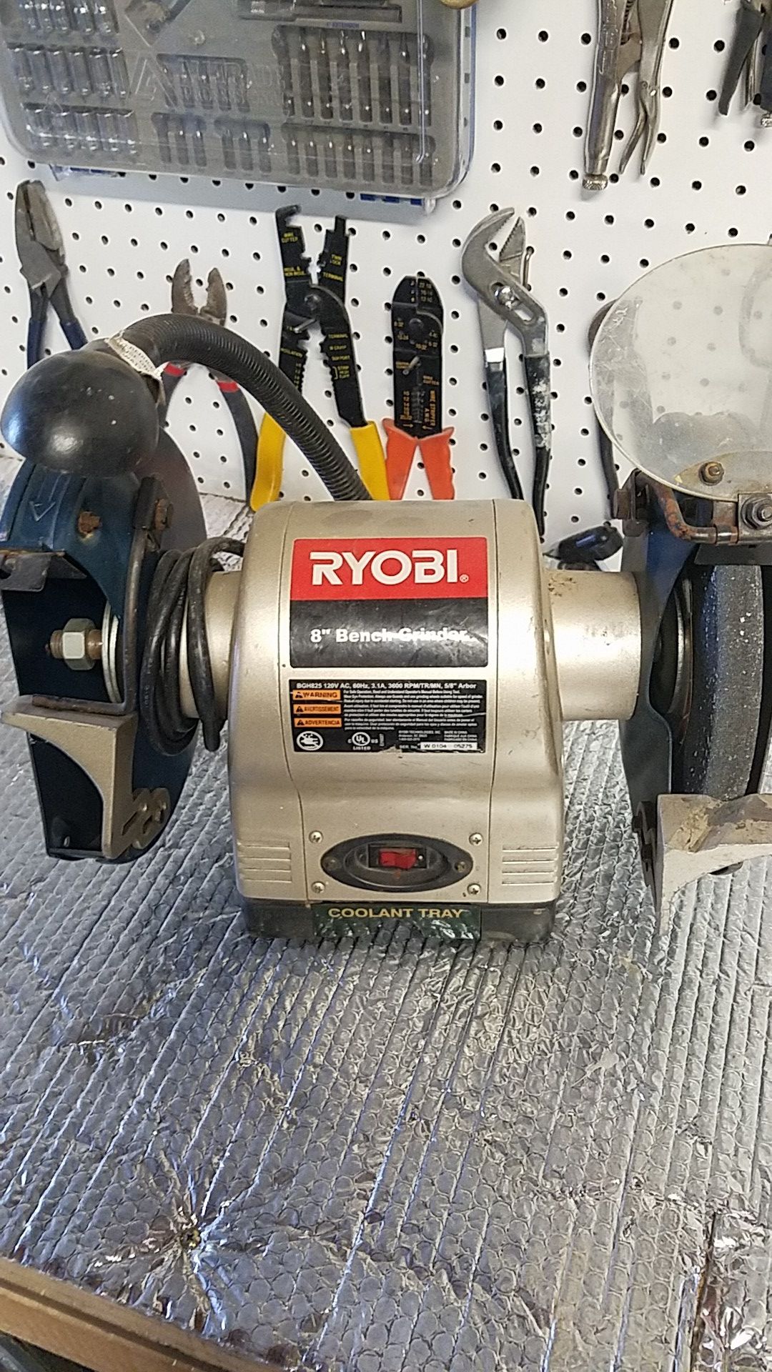 Ryobi 8inch bench grinder for Sale in Modesto, CA OfferUp