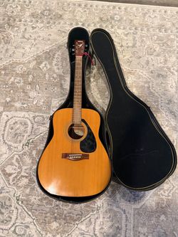 Yamaha Acoustic Guitar with Hard Case